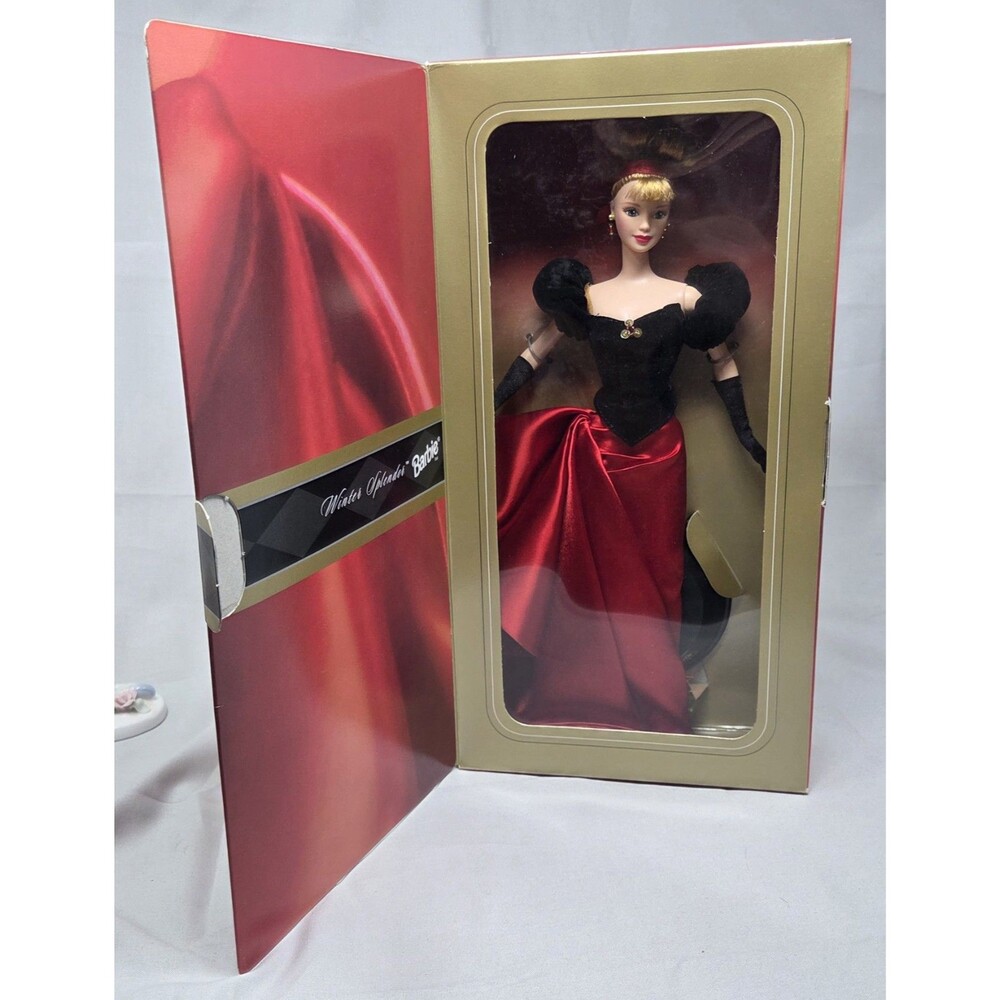 BARBIE 1998 Special Edition Winter Splendor 110771 Mattel New With Stand